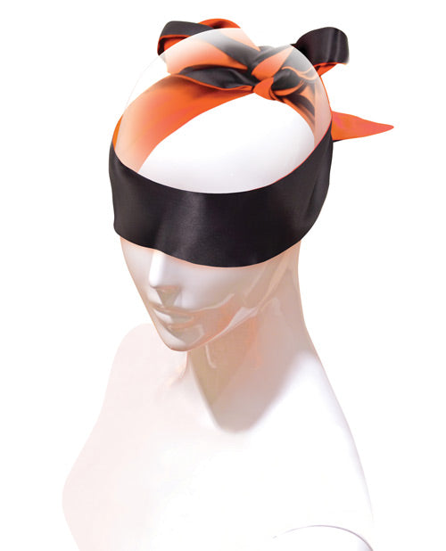 9's Orange 是新款黑色雙面緞面眼罩 Product Image.