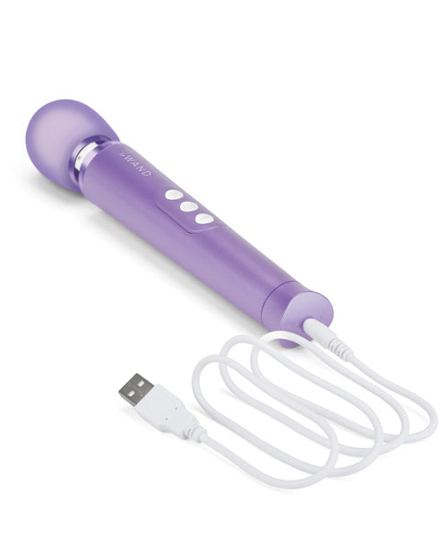 Le Wand Petite Rechargeable Massager Product Image.