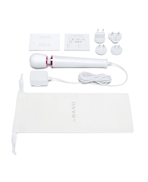 Le Wand Petite: Rechargeable Vibrating Massager Product Image.