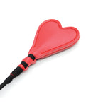 Plesur 26" Heart PVC Crop - Elegante accesorio de juego de impacto