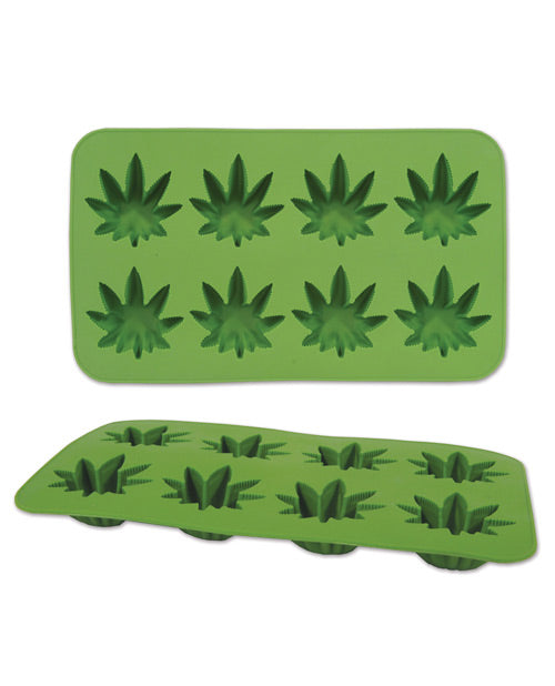 Mejore su juego de bebidas con la bandeja para cubitos de hielo con hojas de marihuana 🌿: cree cubitos de hielo llamativos para fiestas de 420 entusiastas y destaque del resto. - featured product image.